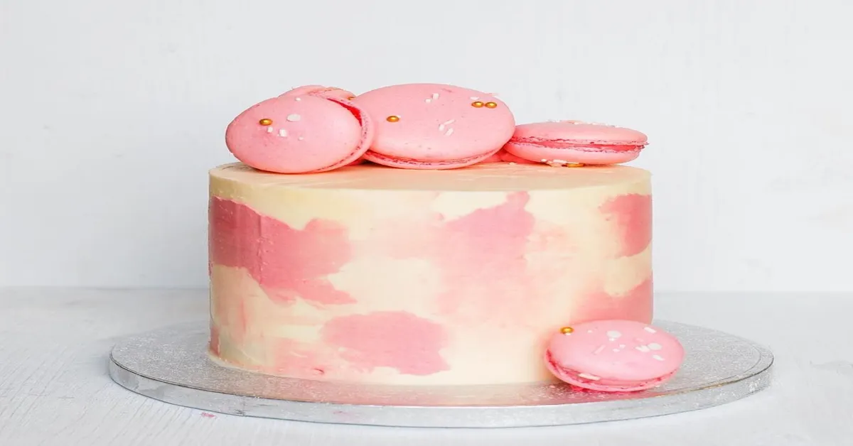 Artisanal Cake Baking Trends: Staying Up-to-Date with Flavors and Styles